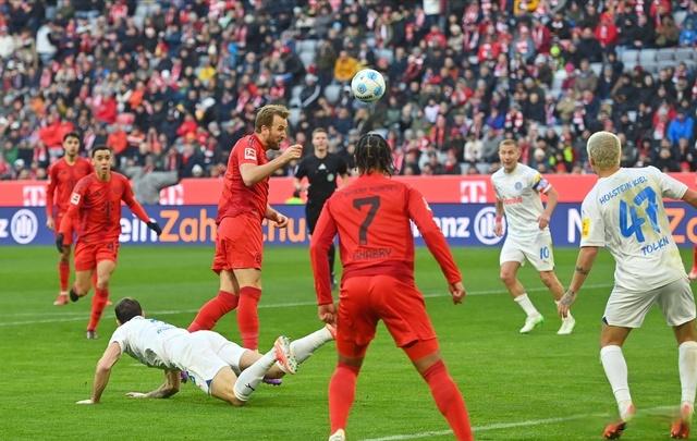 体育盛宴重燃风采，球场对决引爆热潮