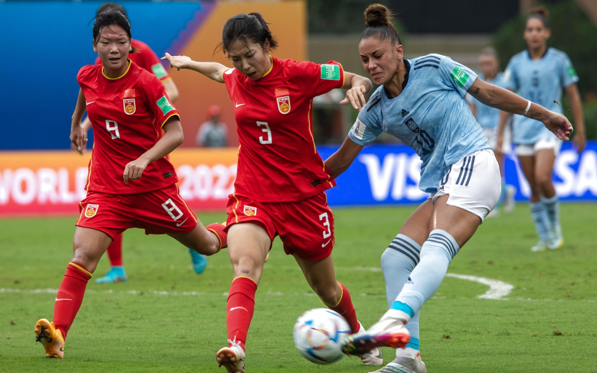 包含宿敌对决，女足世界杯决赛再掀激情赛事的词条