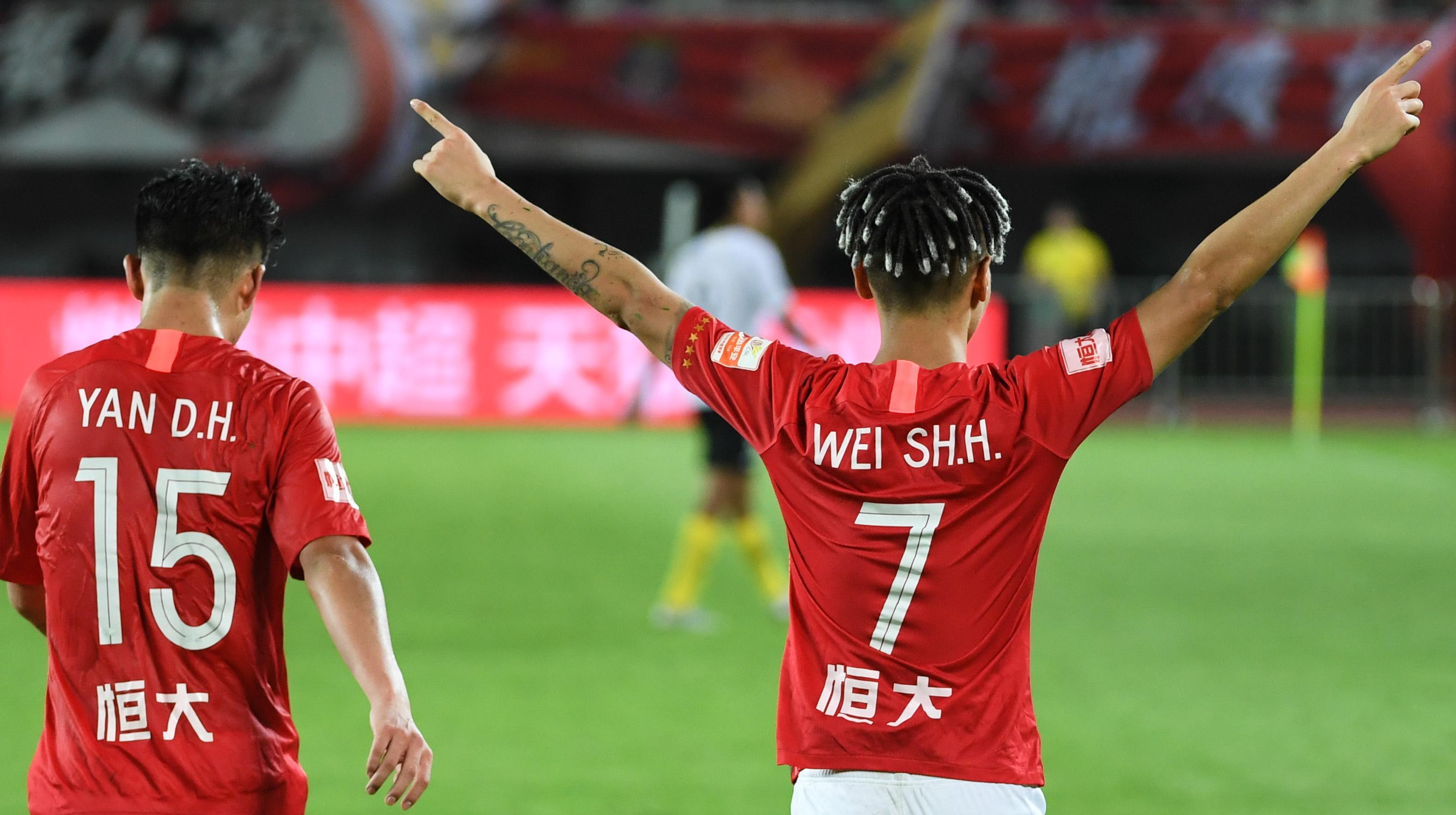 梦幻进球助球队夺冠，气势如虹登顶积分榜的简单介绍