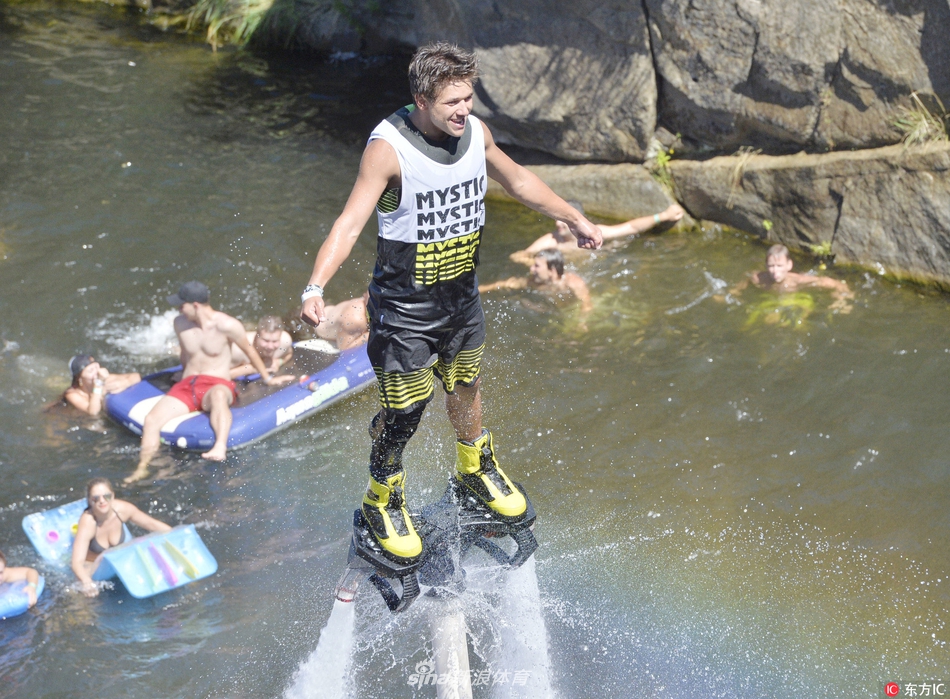 九游体育APP下载-捷克选手创造新纪录拿下男子跳水金牌