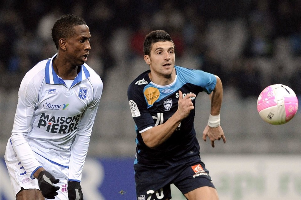 九游娱乐官方-包含尼斯主场豪取三分！横扫马赛球队的词条