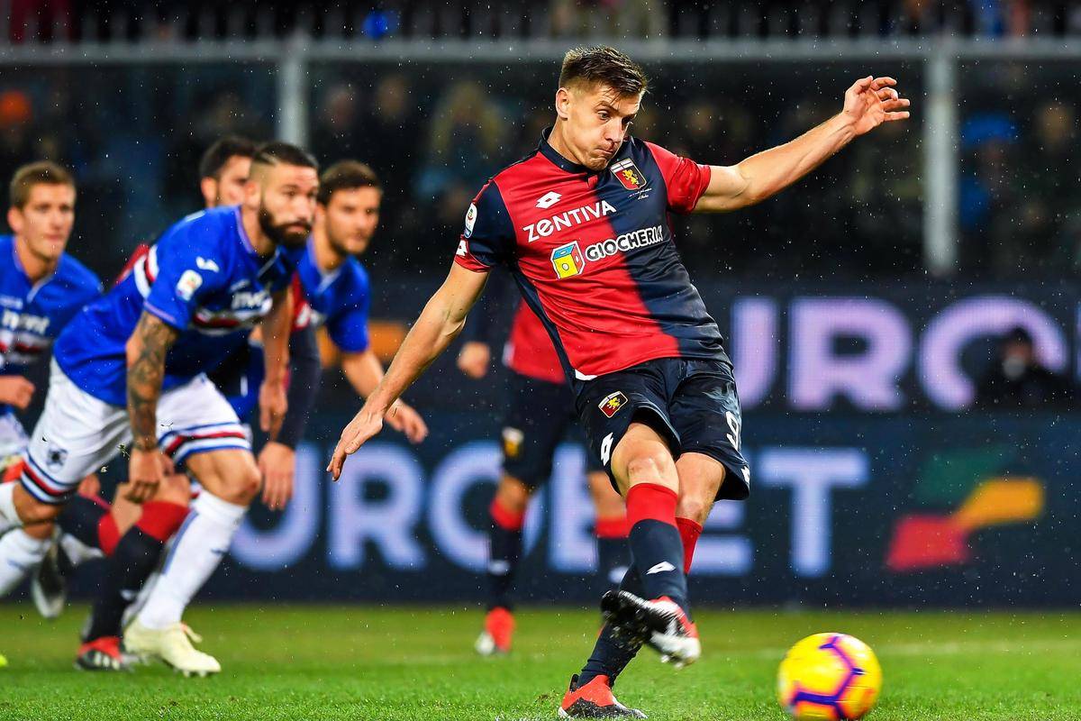 瓦伦西亚中锋选择意甲联赛,引发球迷讨论 瓦伦西亚中锋选择意甲联赛,引发球迷讨论