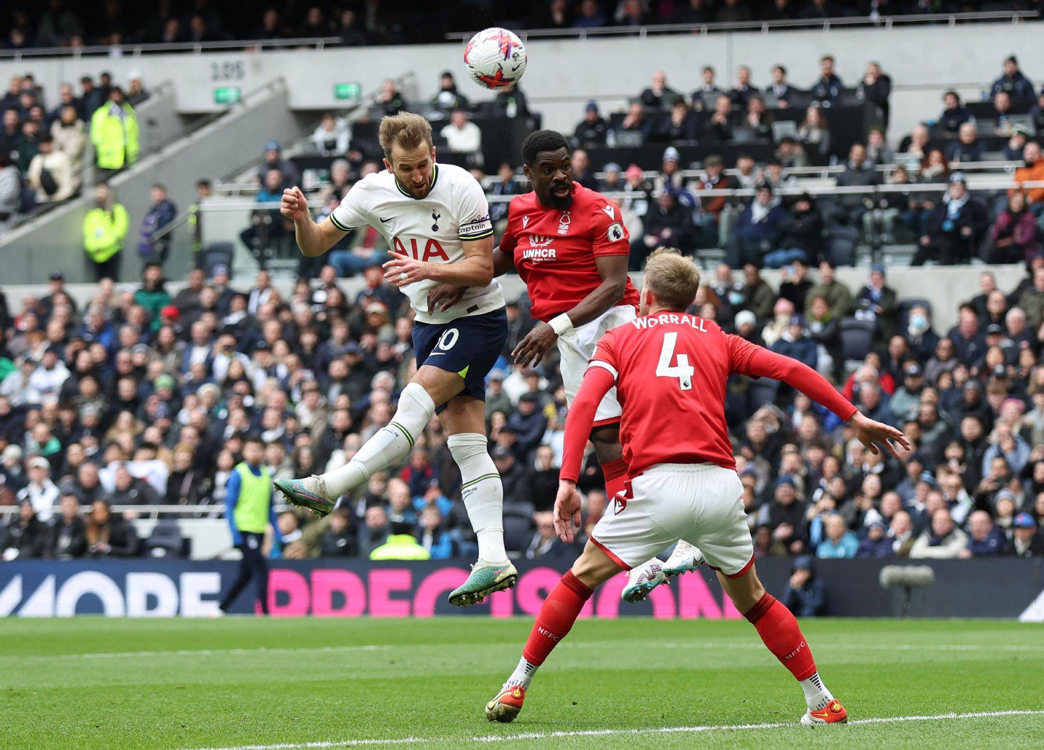 热刺客场不敌，战绩依旧低迷