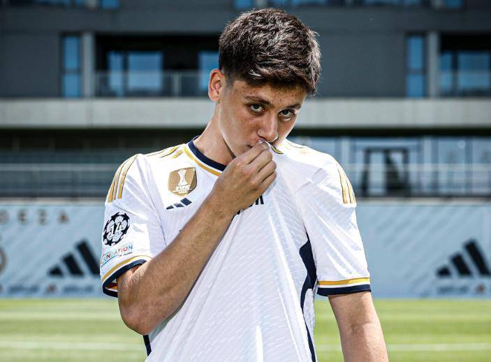 九游娱乐网页-马洛卡队大将伤愈复出士气高涨