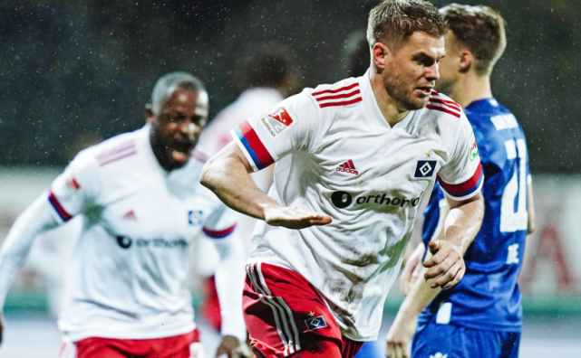 包含汉堡斩获胜利结束连败局面的词条