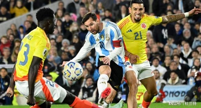 阿根廷选手奋力拼搏，获得突破！