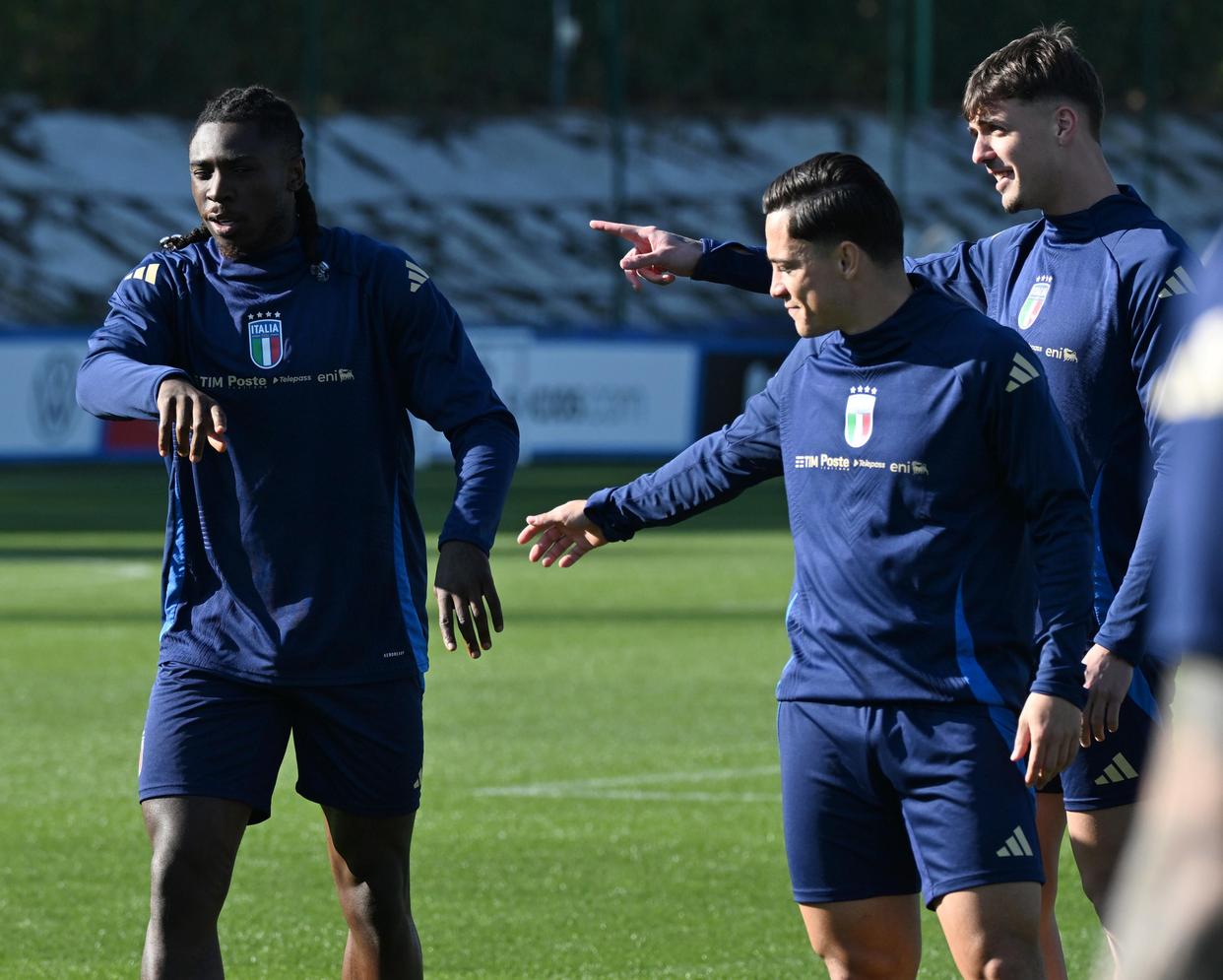 九游APP-意大利足球联赛球员集体锻炼