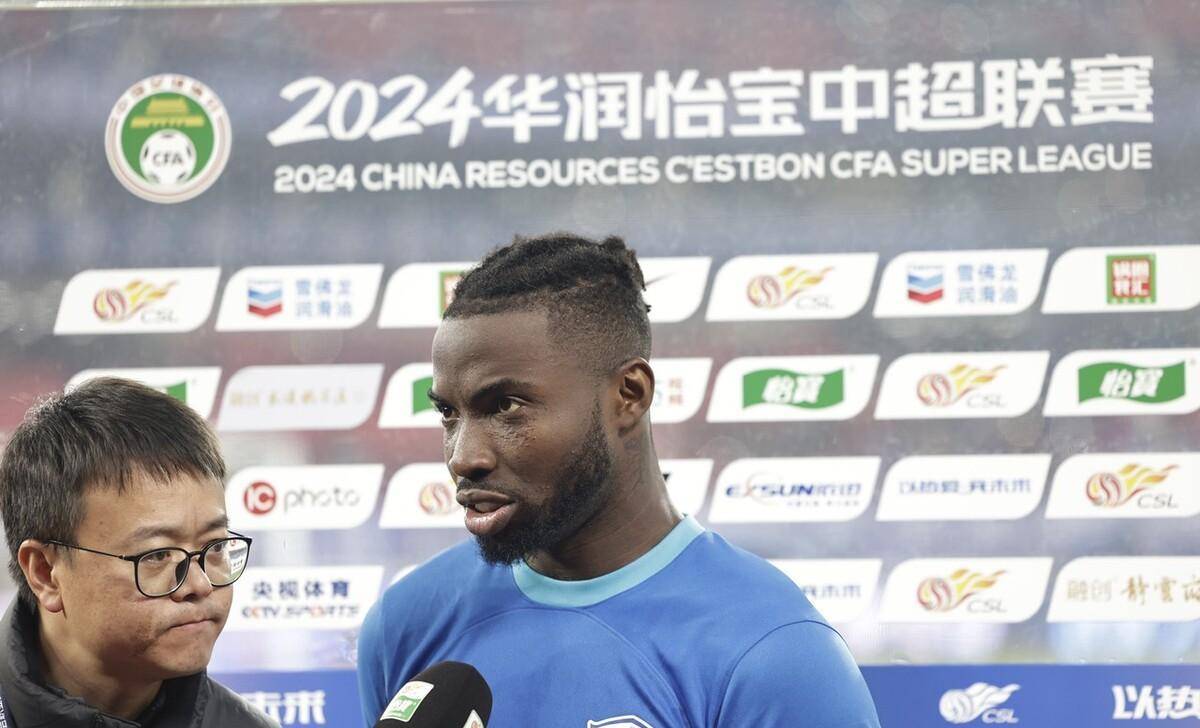 九游体育-雄狮队球员接受采访透露训练秘诀，引发球迷关注