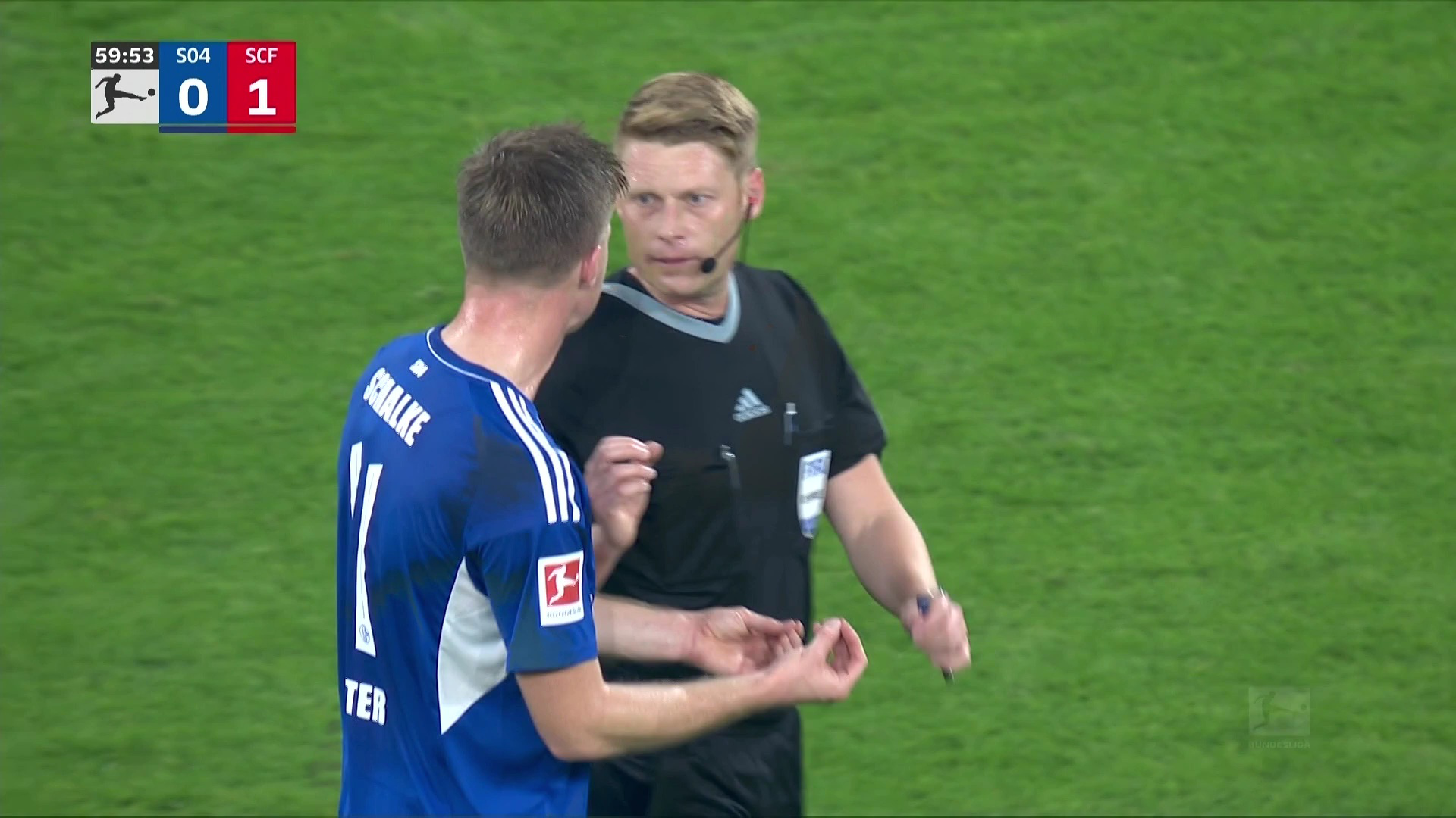 包含弗赖堡做客中打败了沙尔克04，瞬间逆袭的词条