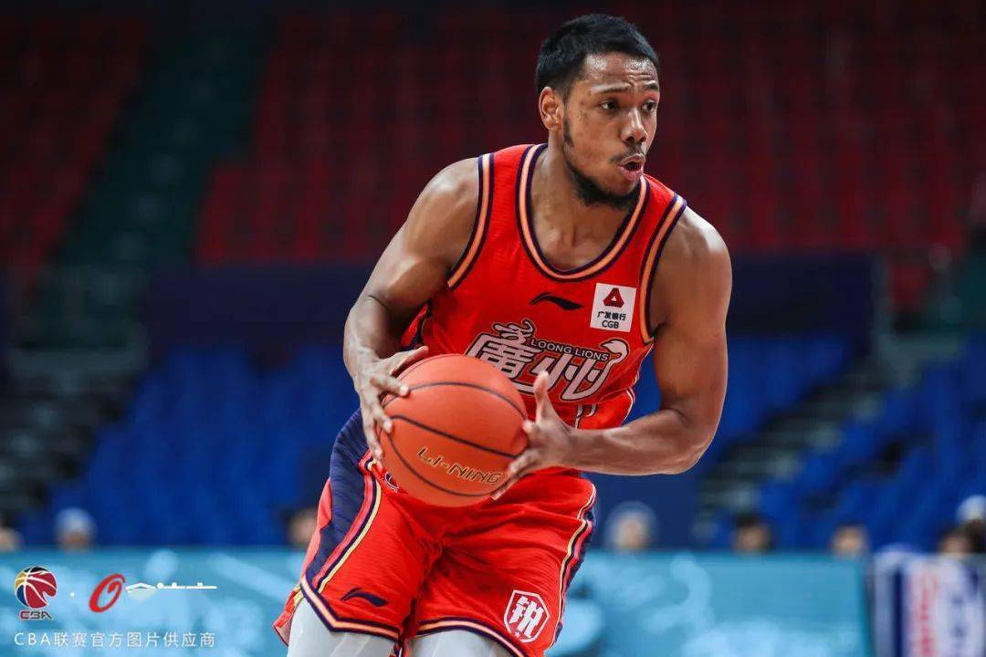 九游体育-关键时刻球队顶住压力，守住比分优势的简单介绍