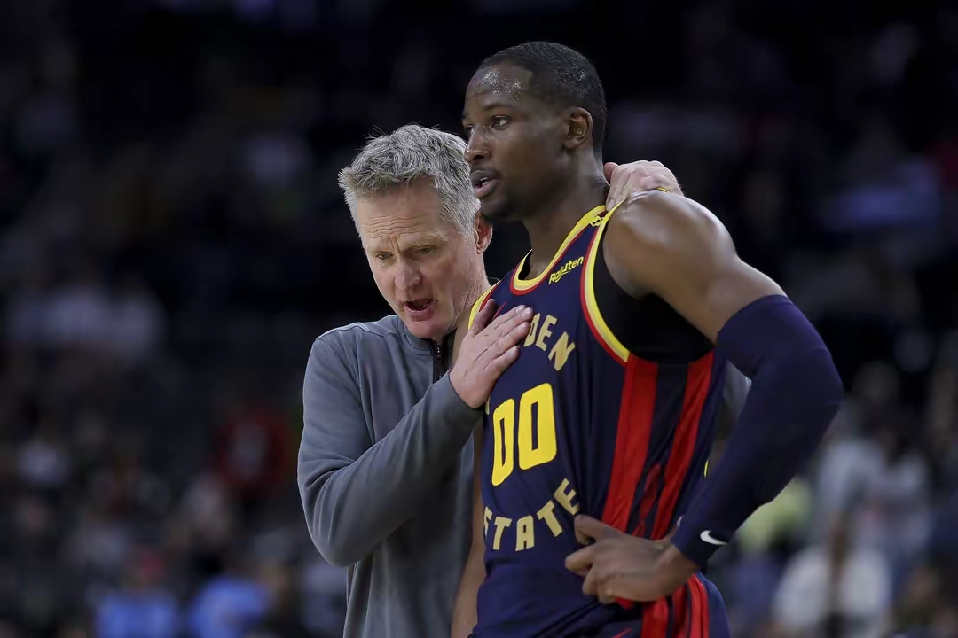 猛龙队替补阵容爆发，帮助球队反超的简单介绍