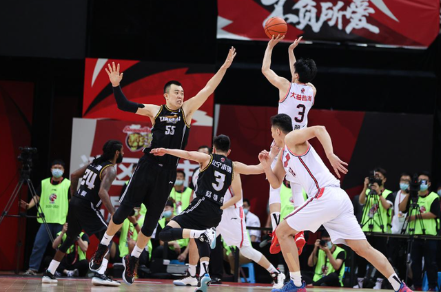 争冠热门球队之一四川队遭遇三连败