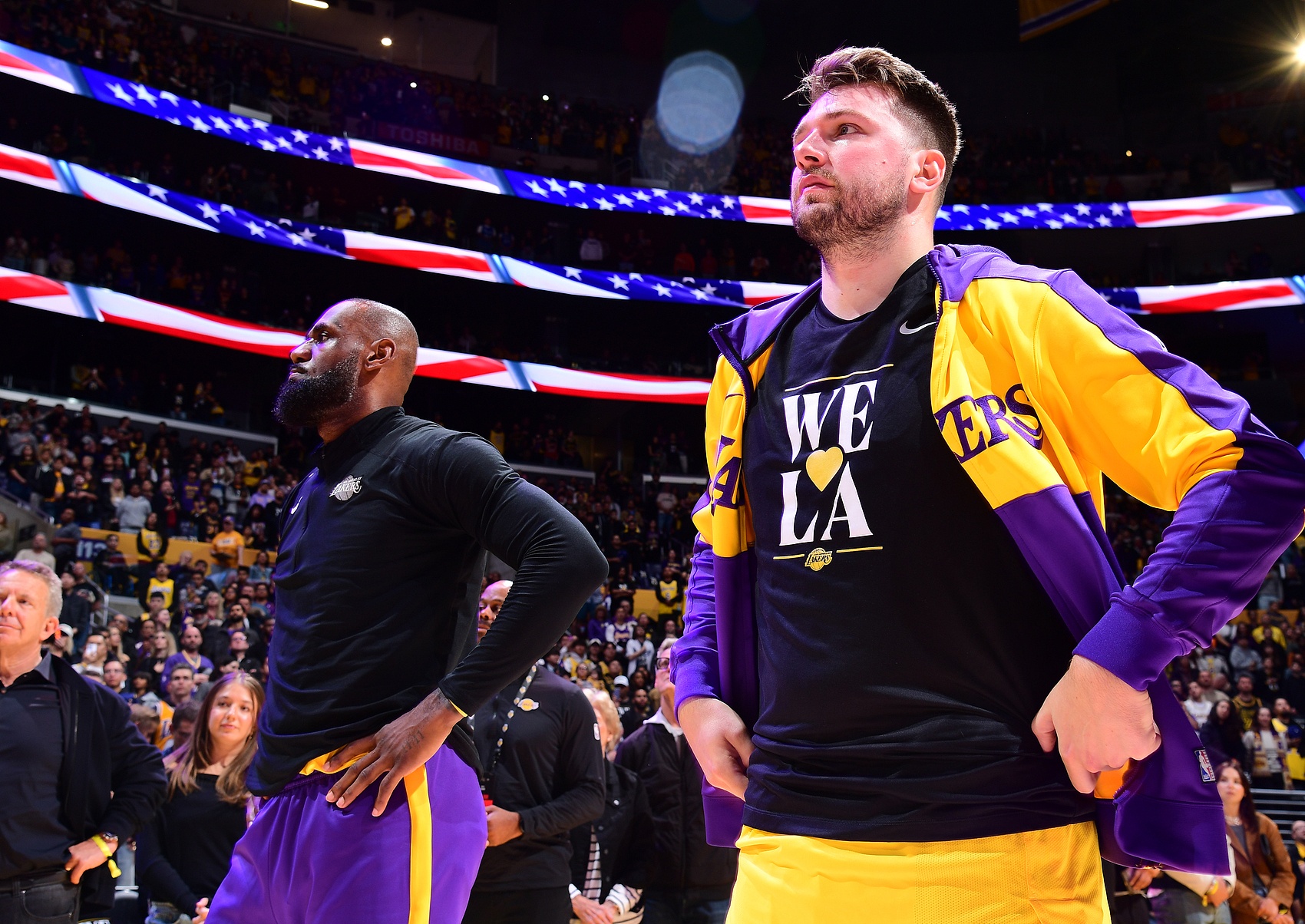 湖人大胜热火,取得五连胜 湖人大胜热火,取得五连胜