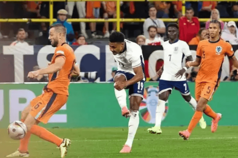 爱尔兰防线固若金汤,小组赛前最后冲刺淘汰圈 爱尔兰防线固若金汤,小组赛前最后冲刺淘汰圈