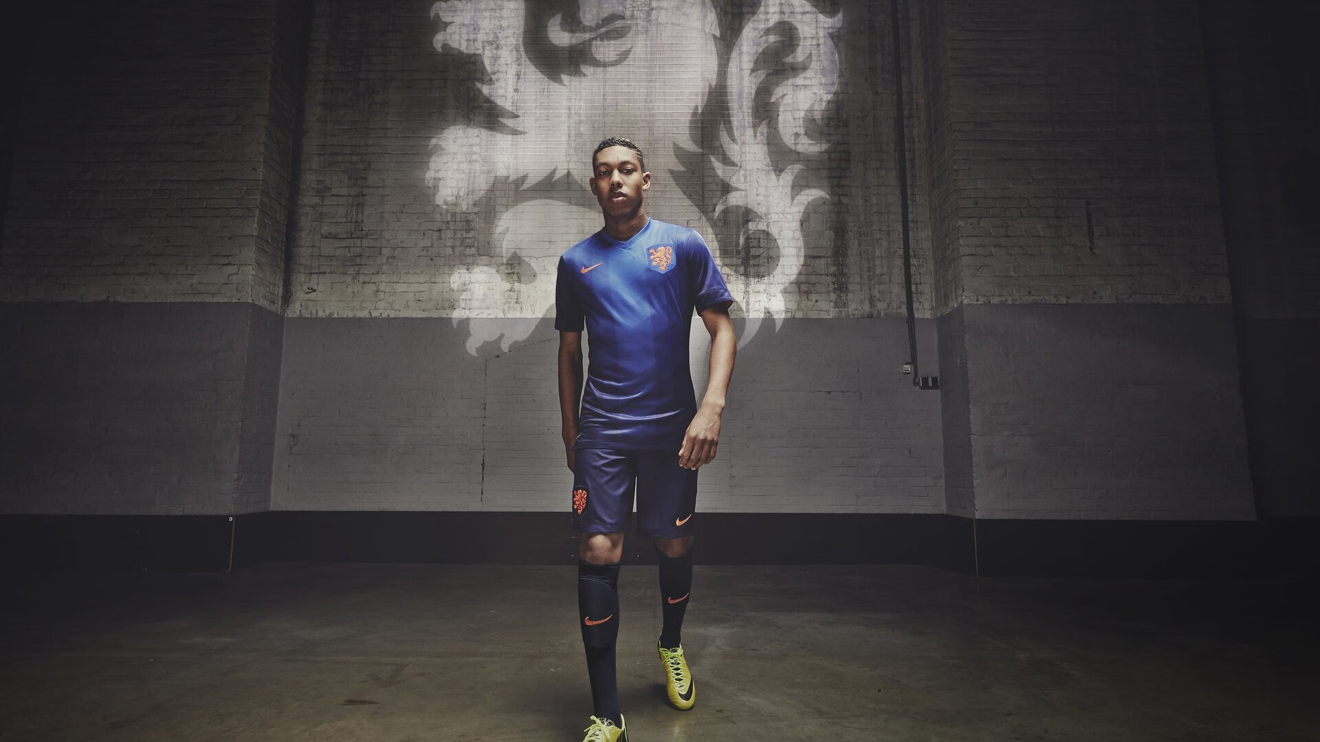 欧陆烽火对北美寒夜，淘汰赛舞台，唯有血性与智谋永恒